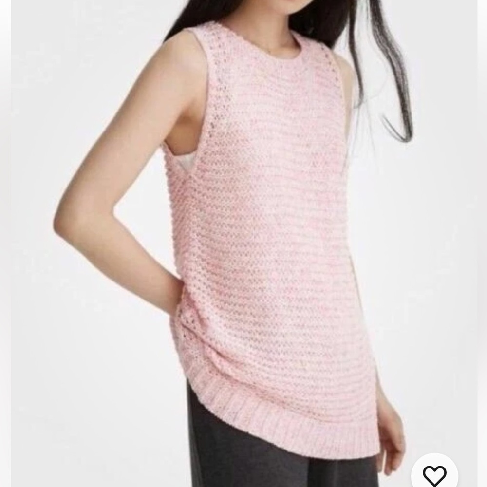 Lou & Grey Light Pink Loose Knit Top. Size Medium